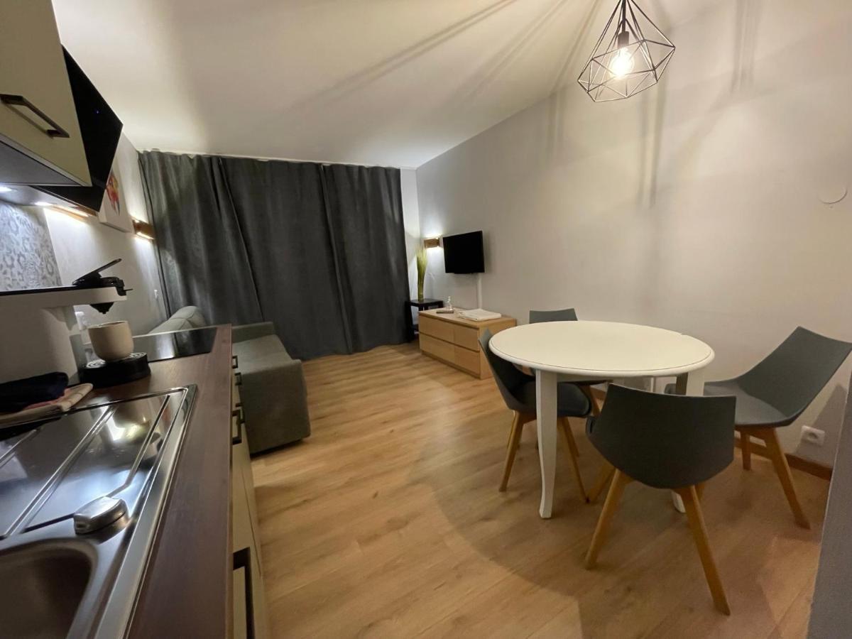 Studio Sur Le Domaine Du Golf De Pont Royal Mallemort Ngoại thất bức ảnh