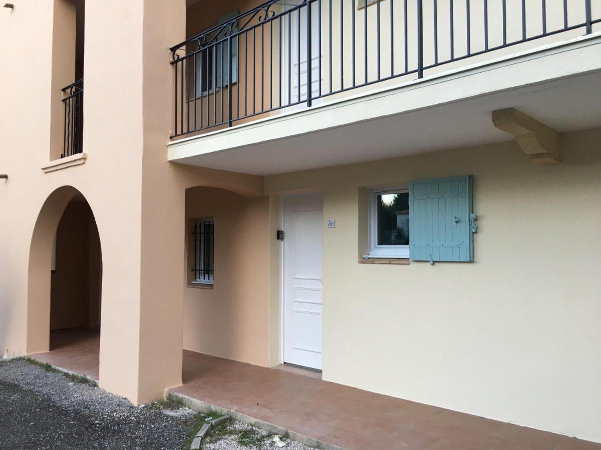 Studio Sur Le Domaine Du Golf De Pont Royal Mallemort Ngoại thất bức ảnh