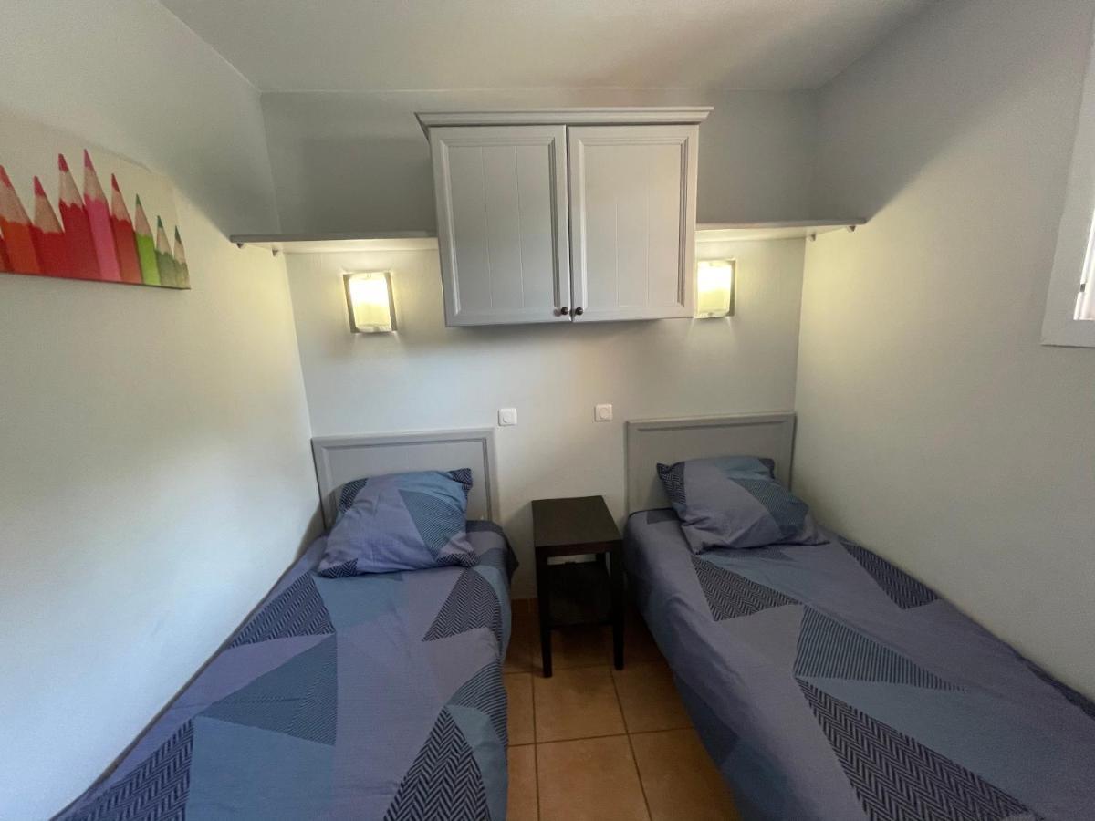 Studio Sur Le Domaine Du Golf De Pont Royal Mallemort Ngoại thất bức ảnh